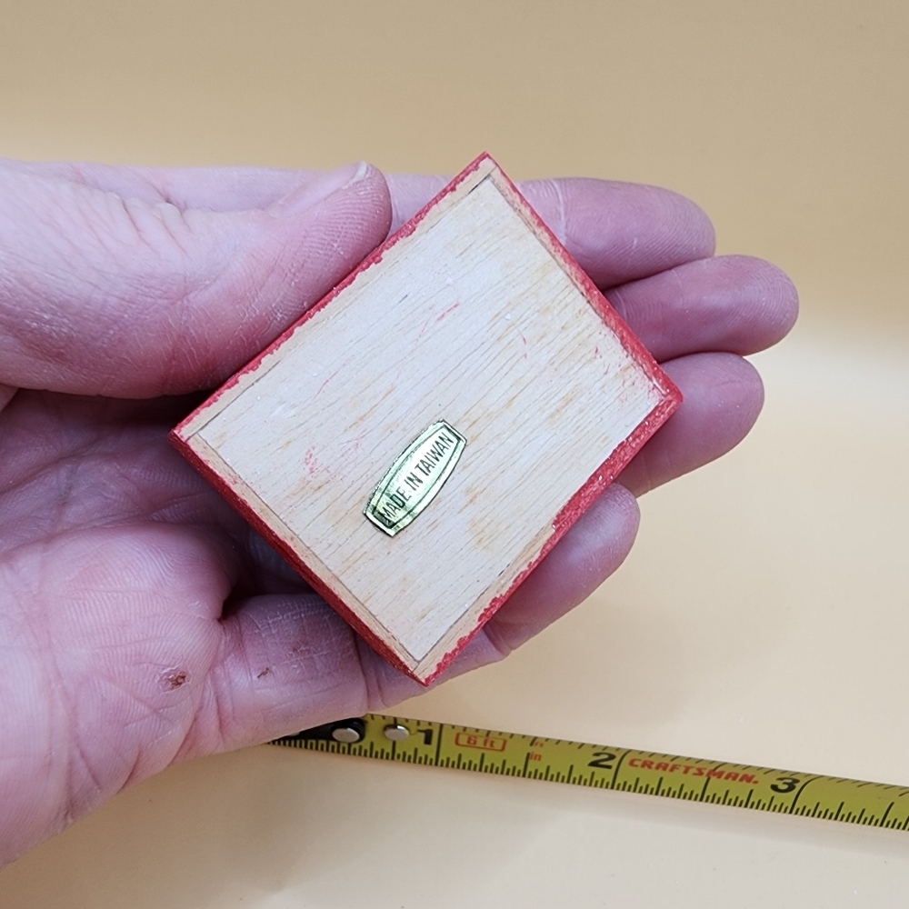 12 Miniature Coca Cola Bottles Wood Crate 1:12 1.5" Coke Dollhouse Barbie Drink - Picture 4 of 5